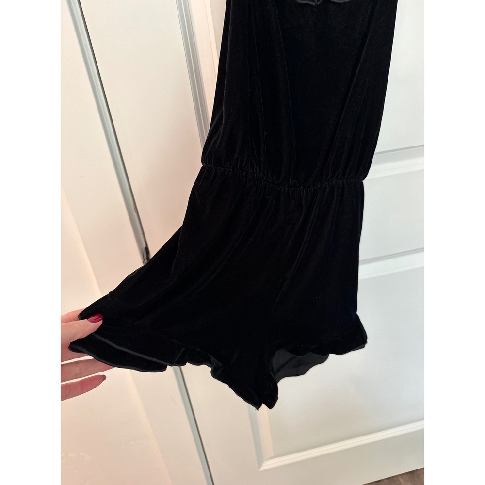 Victorias Secret Black Velvet Ruffle Romper V-Neck Crisscross Back Small - Picture 3 of 7